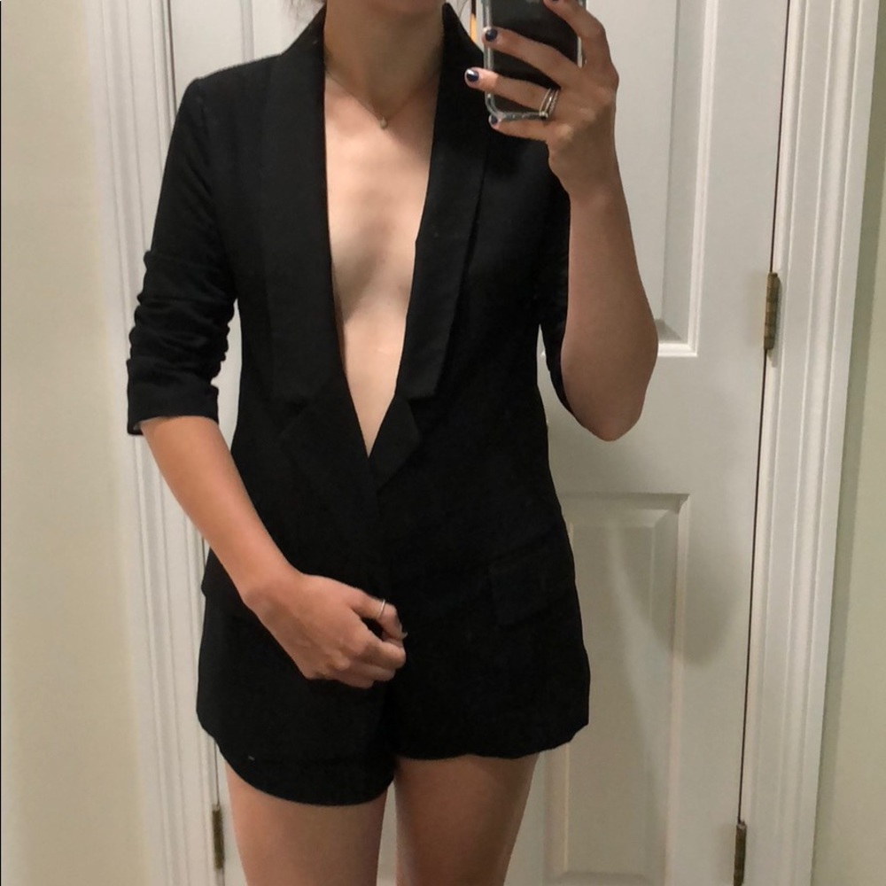 B.B. DAKOTA black blazer